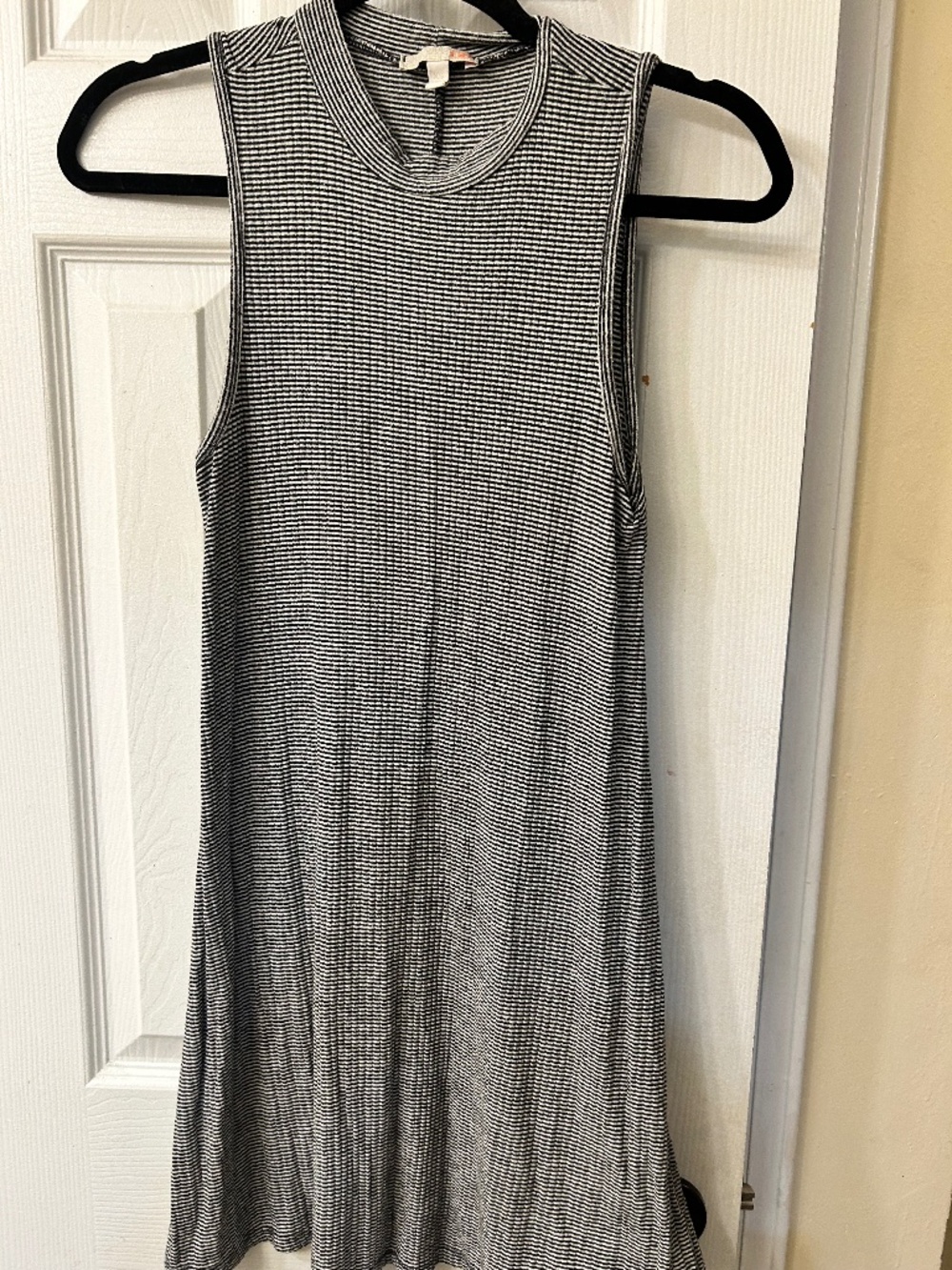 Mock necked, sleeveless shift dress